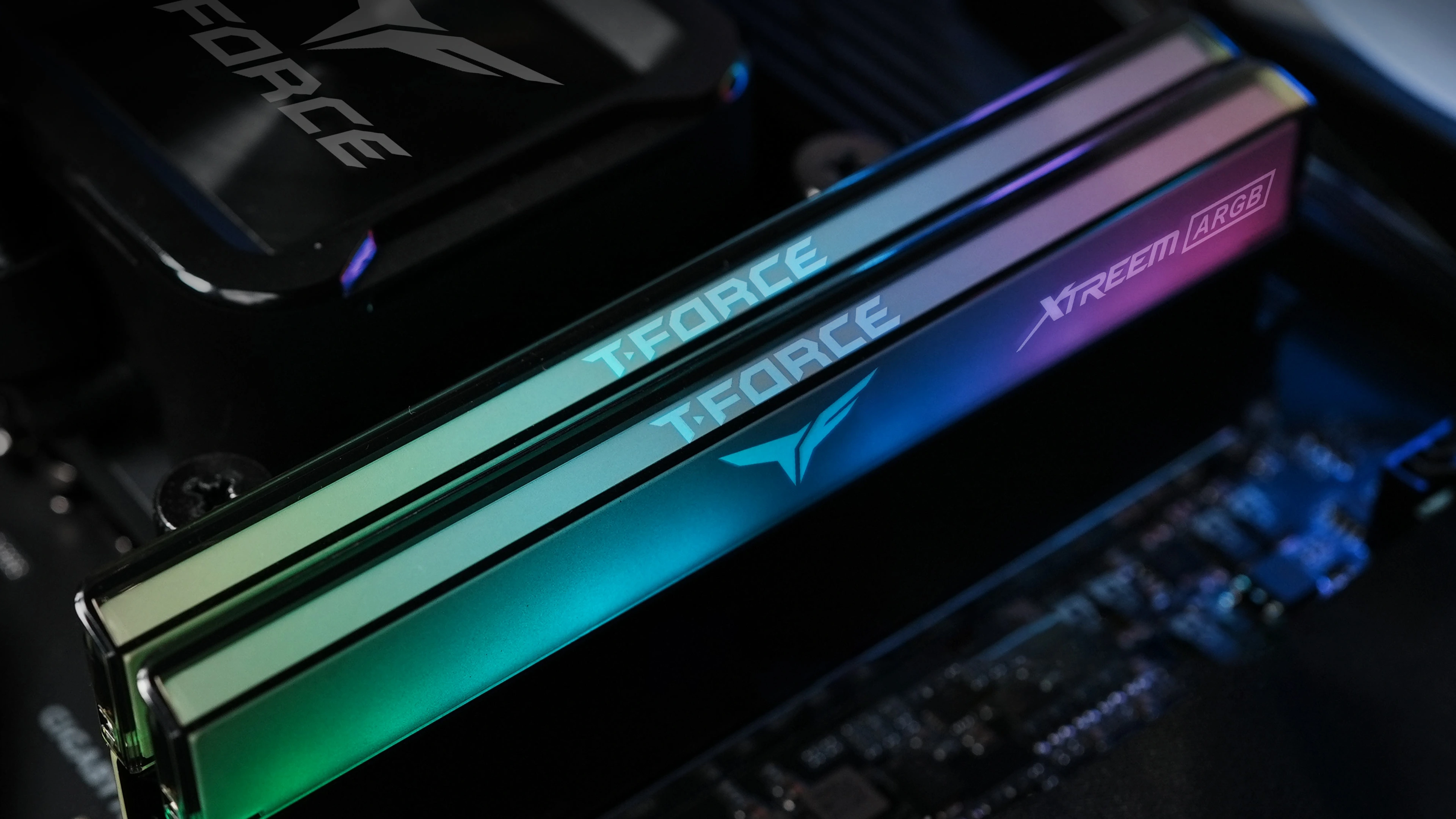 T-FORCE XTREEM ARGB DDR5 memória