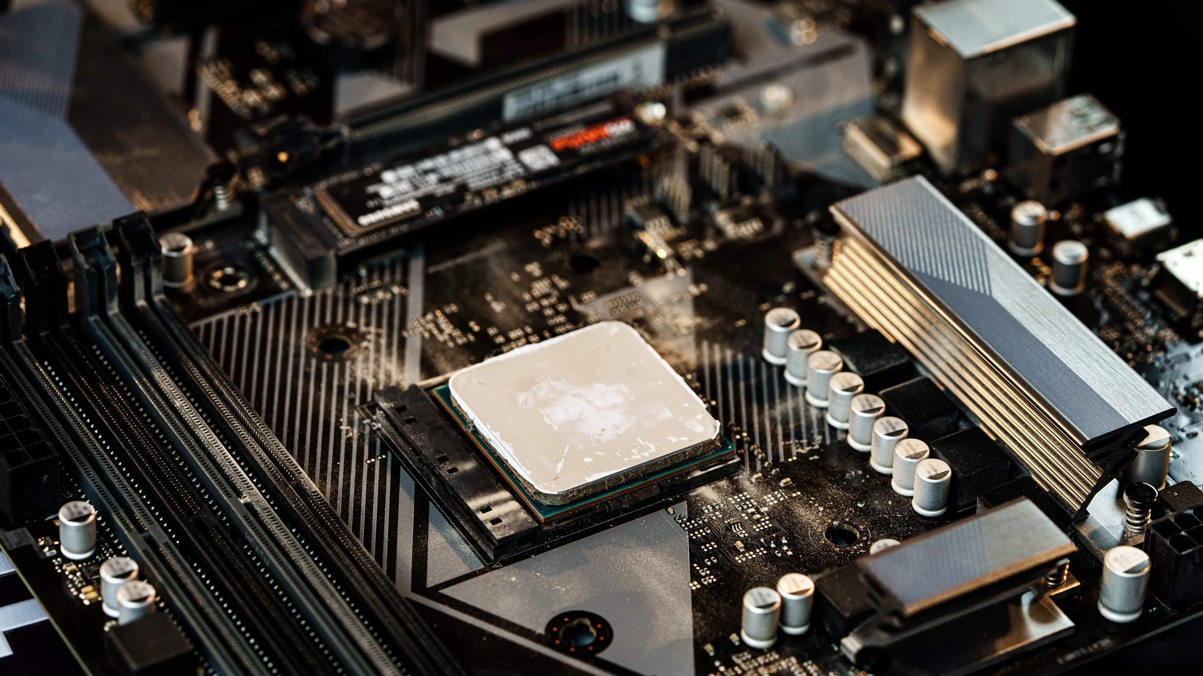 Micro-ATX vagy ATX alaplap, melyiket válasszam?