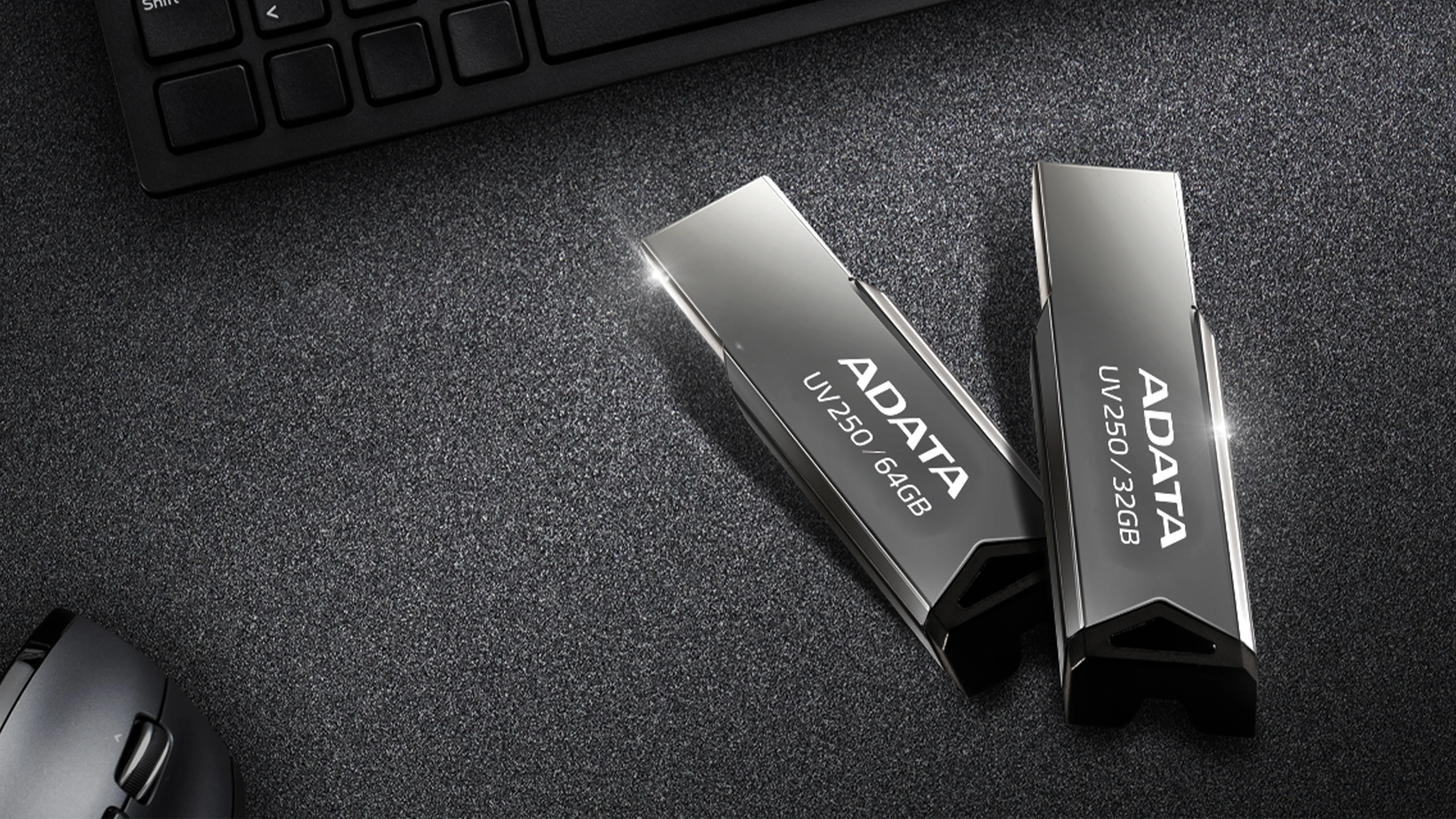 ADATA UV250 fémházas USB 2.0 pendrive