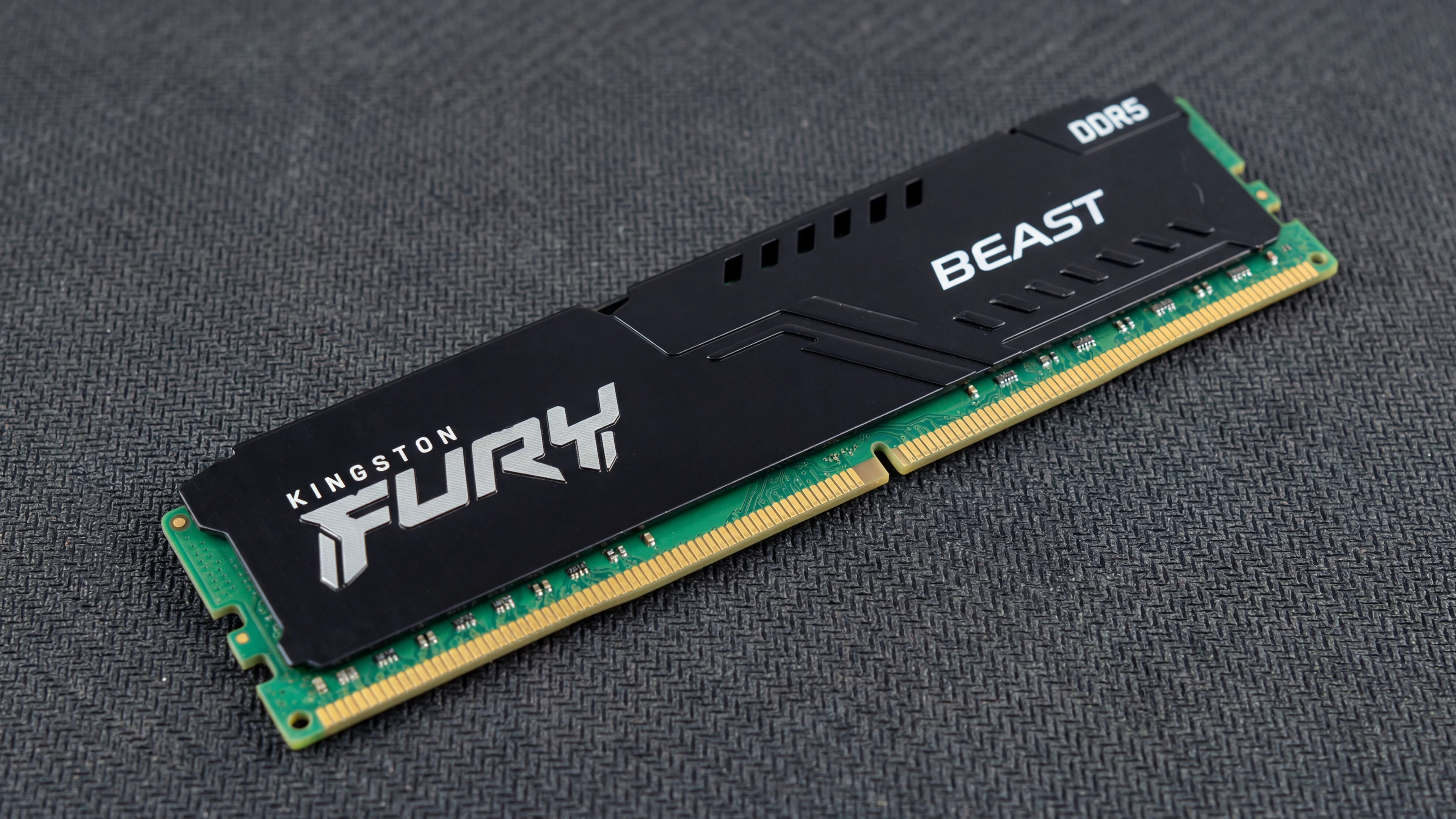 A DDR5 memória kiskereskedelmi árának csökkenése