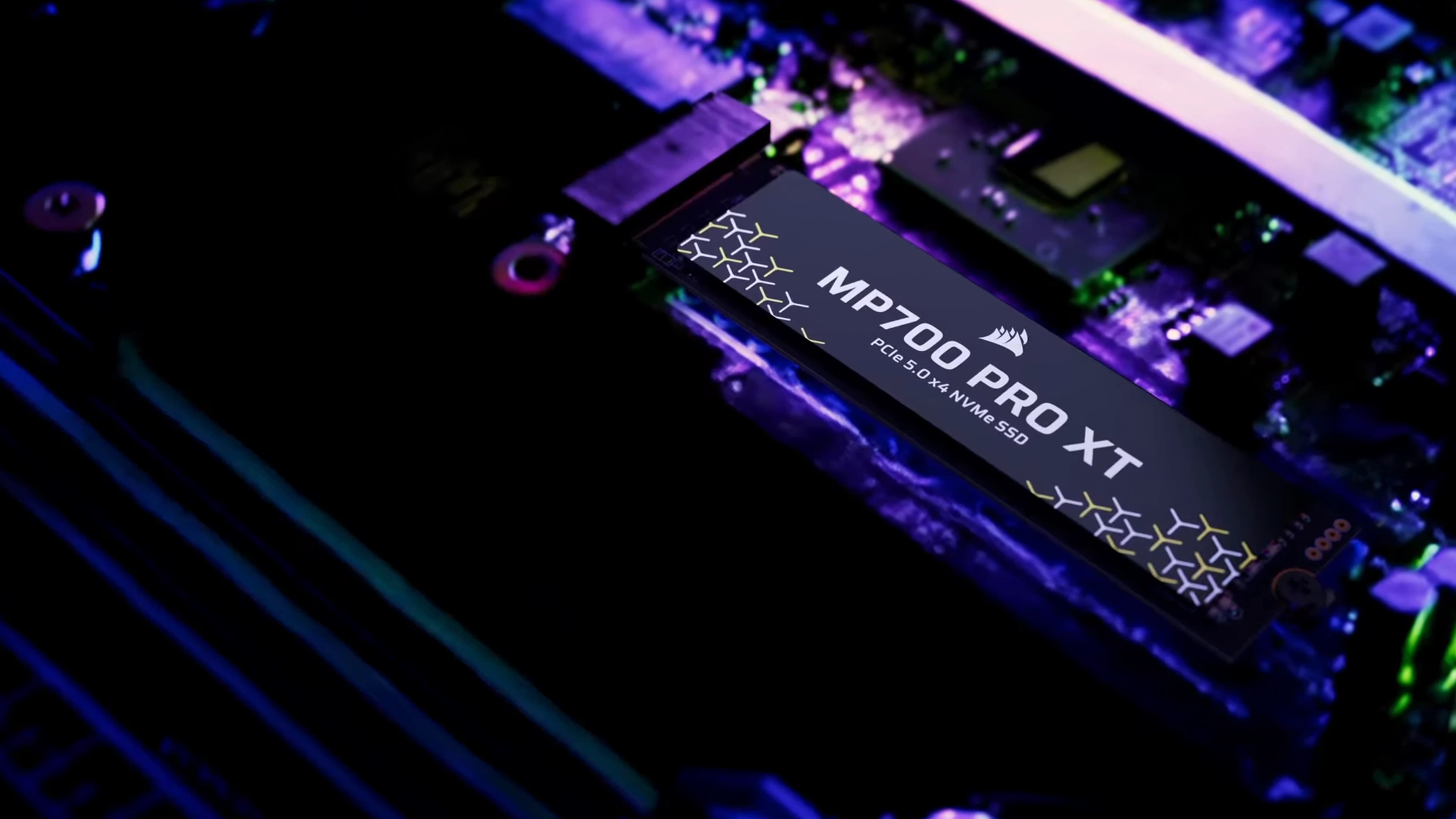 Corsair MP700 PRO XT SSD 