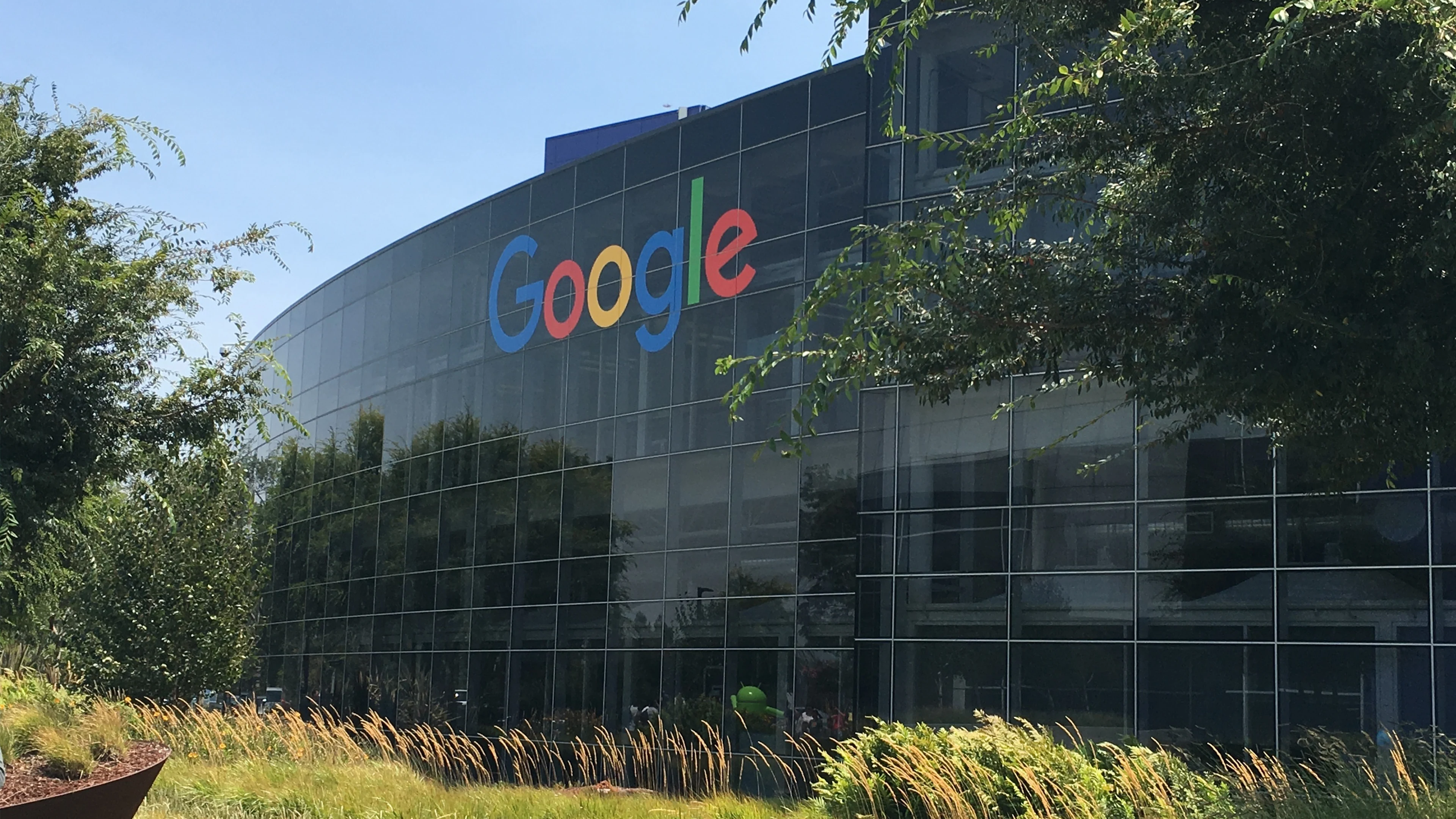 Google keresés: nagyobb láthatóság a versenytársaknak